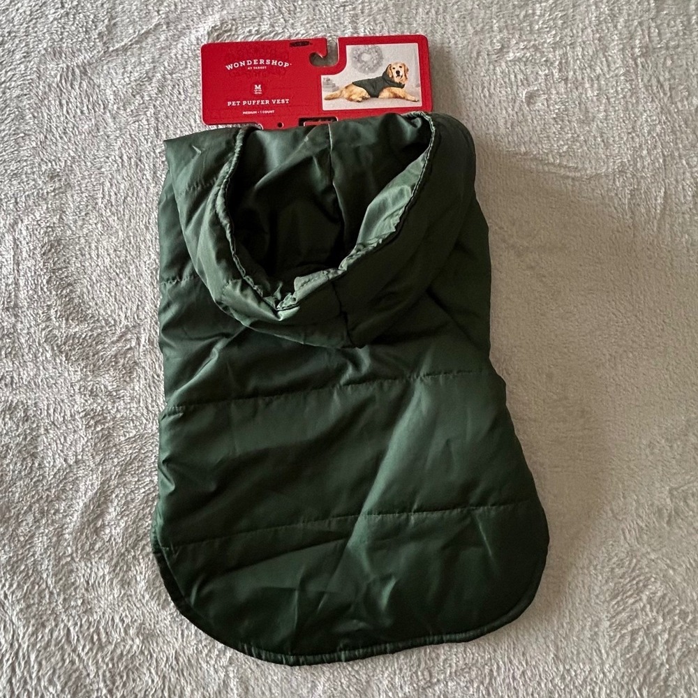 Wondershop Pet Puffer Vest Forest Green Hooded Medium Dog Coat Winter